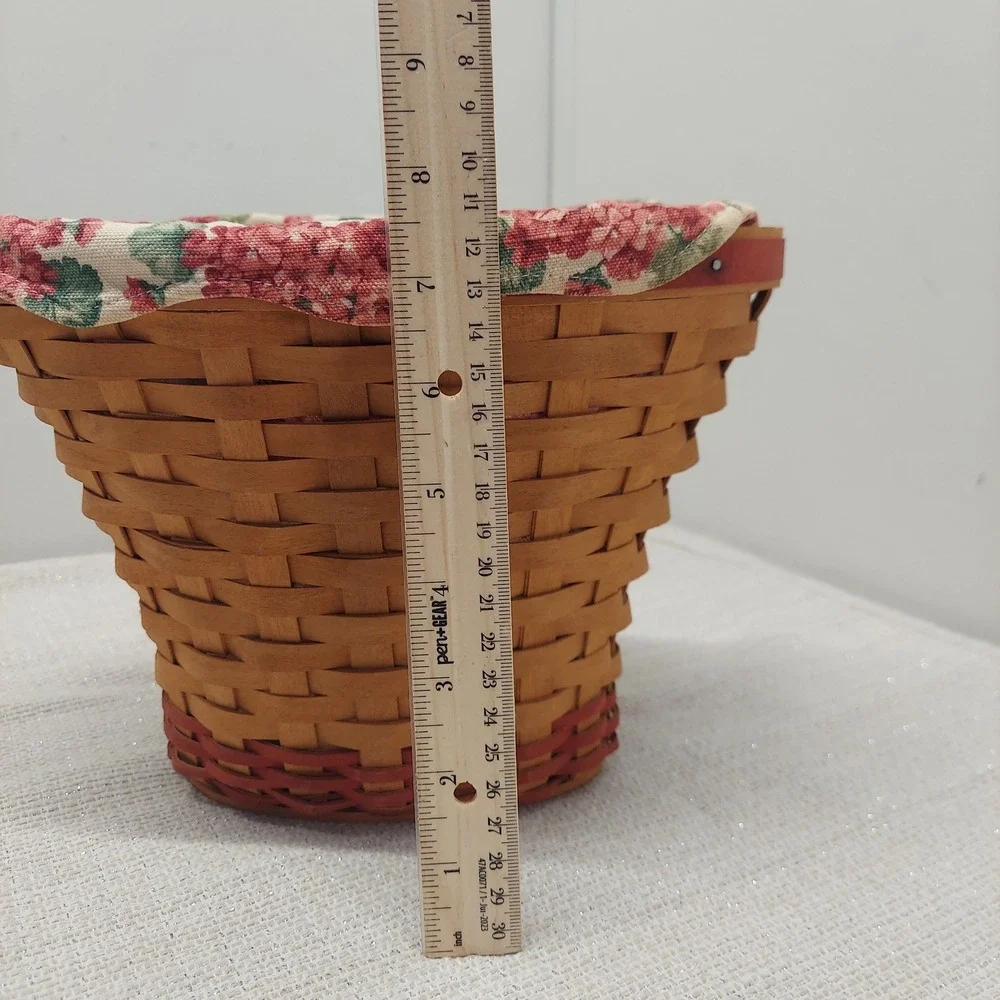 Longaberger 2002 Geranium Basket with Plastic Protector and Fabric Liner Floral